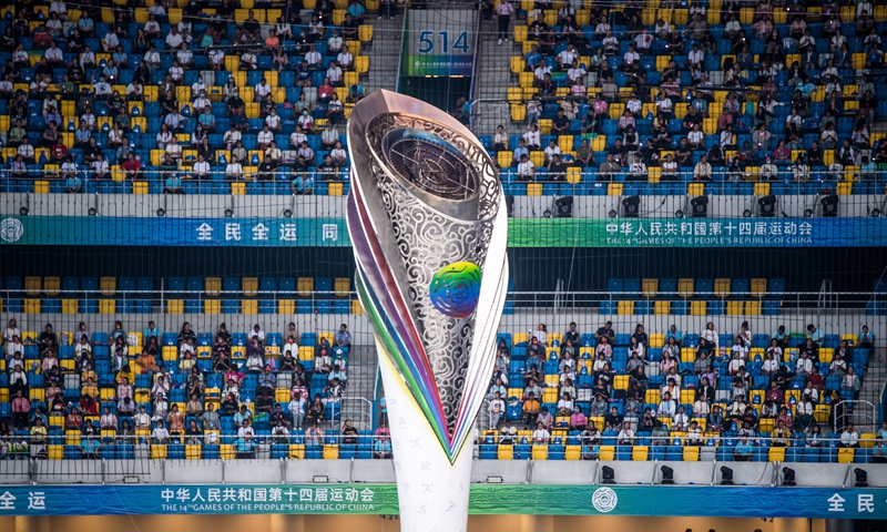 除了防守不