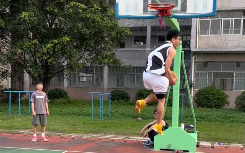 在全球足球